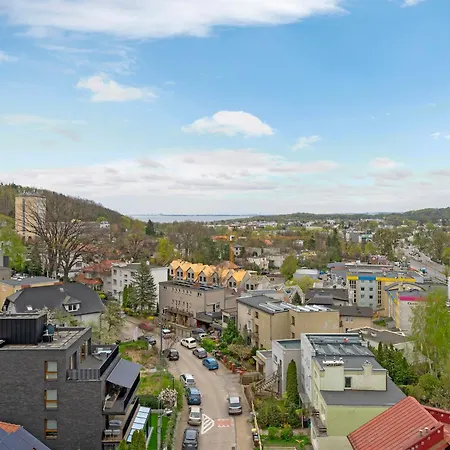 Baltic Sea Horizon By Downtown * 그디니아